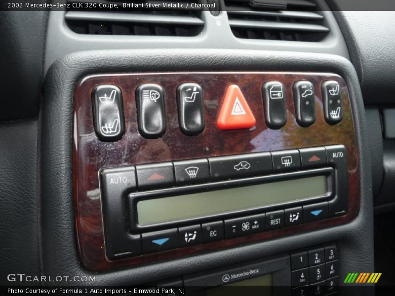 Brilliant Silver Metallic / Charcoal 2002 Mercedes-Benz CLK 320 Coupe