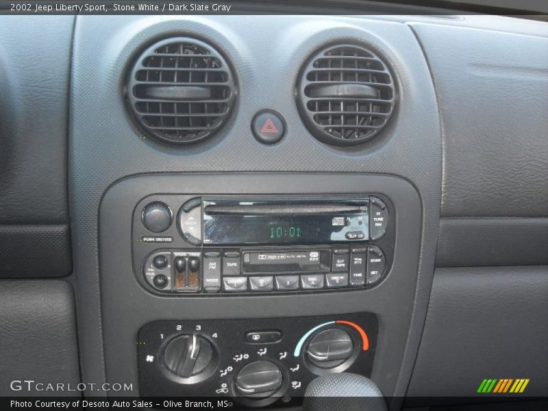 Stone White / Dark Slate Gray 2002 Jeep Liberty Sport