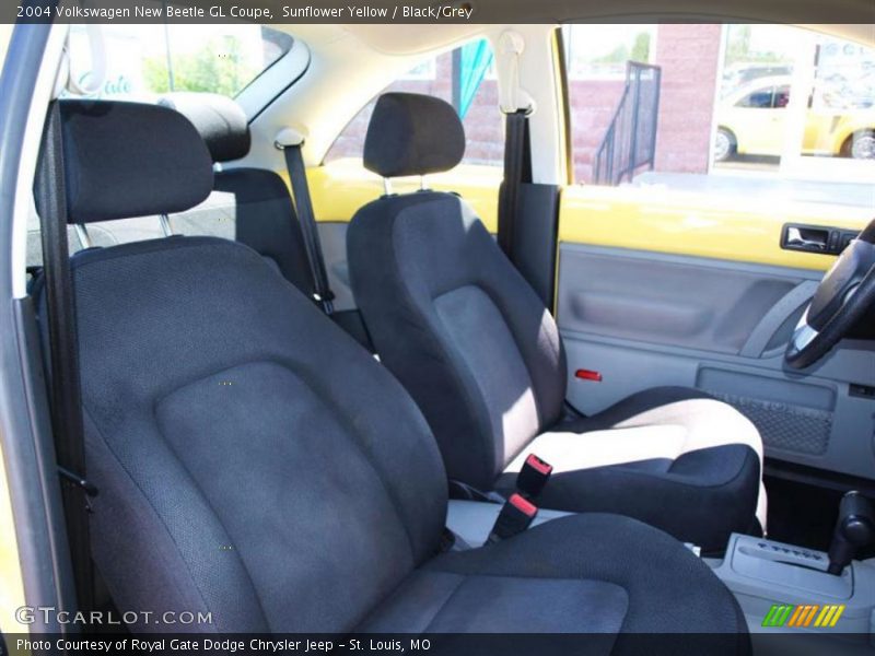 Sunflower Yellow / Black/Grey 2004 Volkswagen New Beetle GL Coupe