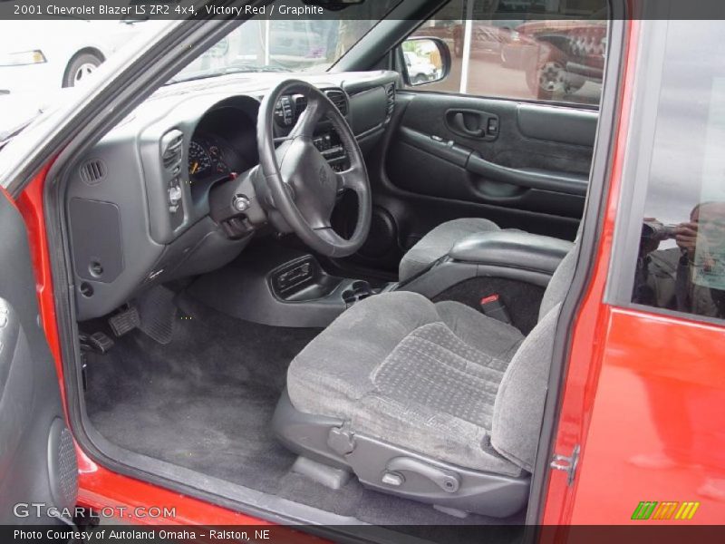 Victory Red / Graphite 2001 Chevrolet Blazer LS ZR2 4x4