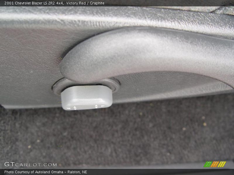 Victory Red / Graphite 2001 Chevrolet Blazer LS ZR2 4x4