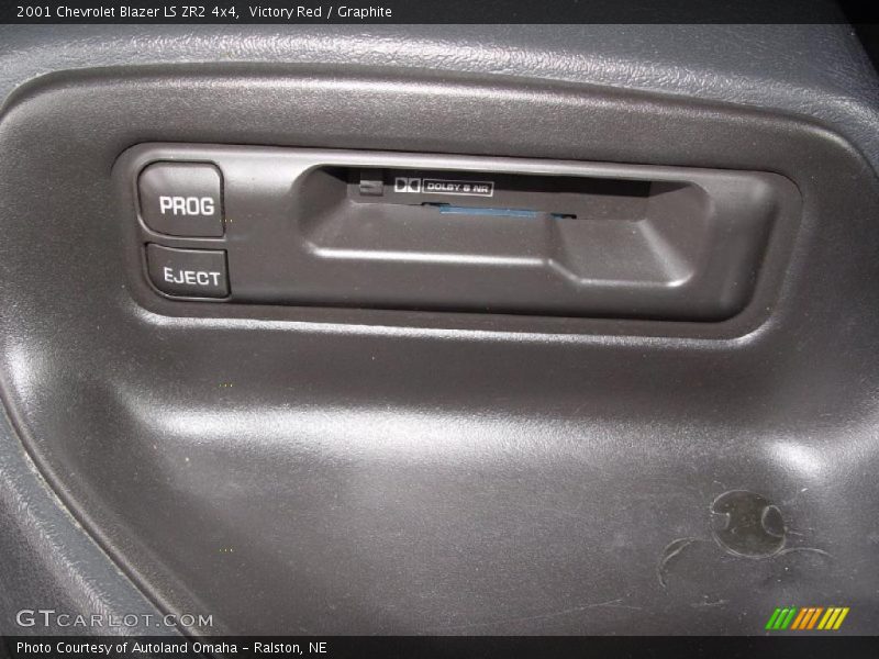 Victory Red / Graphite 2001 Chevrolet Blazer LS ZR2 4x4