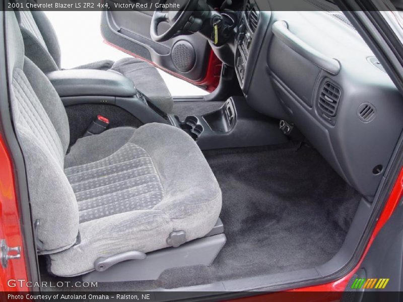 Victory Red / Graphite 2001 Chevrolet Blazer LS ZR2 4x4