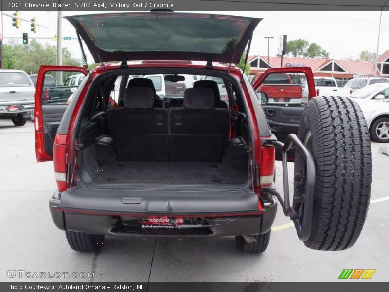 Victory Red / Graphite 2001 Chevrolet Blazer LS ZR2 4x4