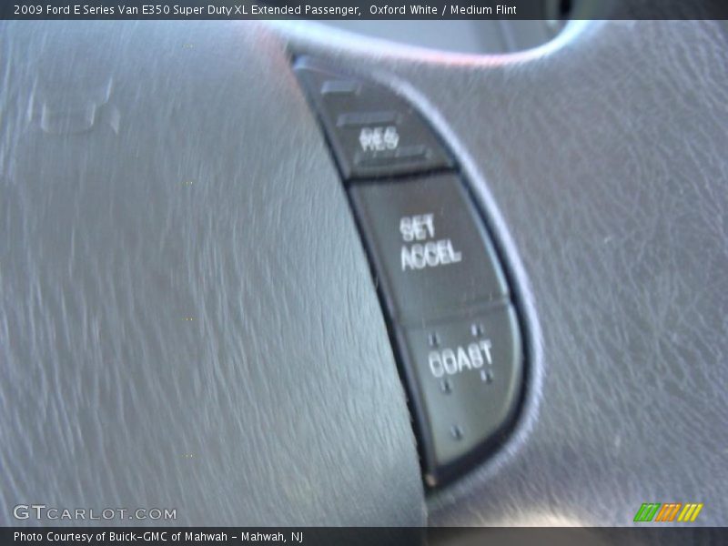 Oxford White / Medium Flint 2009 Ford E Series Van E350 Super Duty XL Extended Passenger