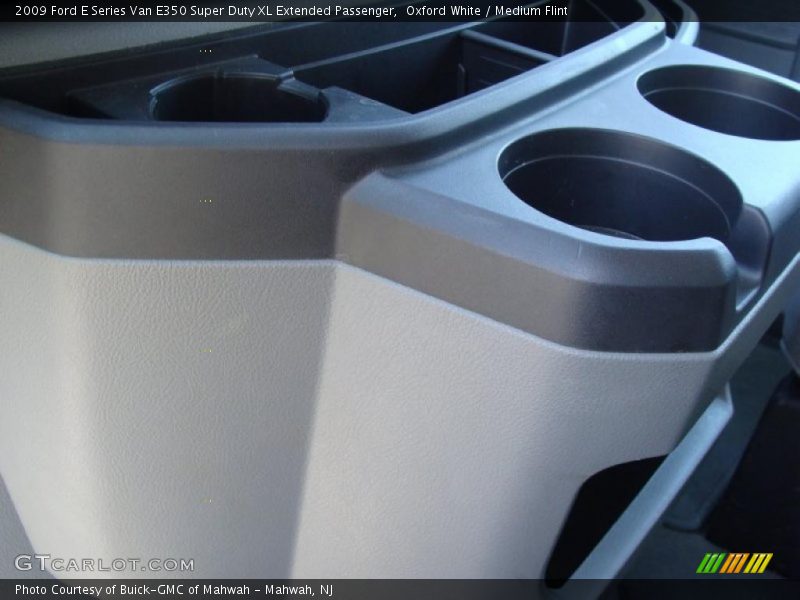 Oxford White / Medium Flint 2009 Ford E Series Van E350 Super Duty XL Extended Passenger