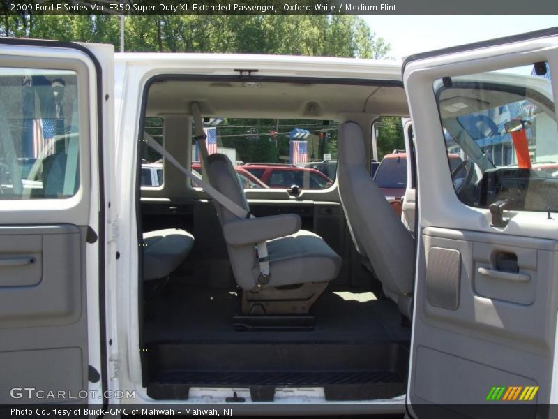 Oxford White / Medium Flint 2009 Ford E Series Van E350 Super Duty XL Extended Passenger