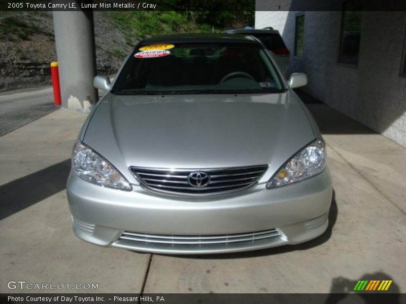 Lunar Mist Metallic / Gray 2005 Toyota Camry LE