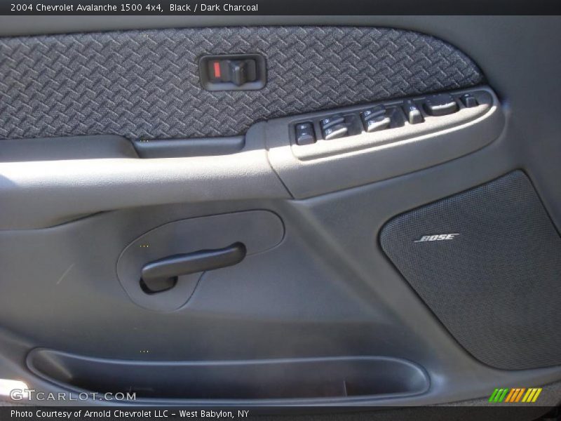Black / Dark Charcoal 2004 Chevrolet Avalanche 1500 4x4