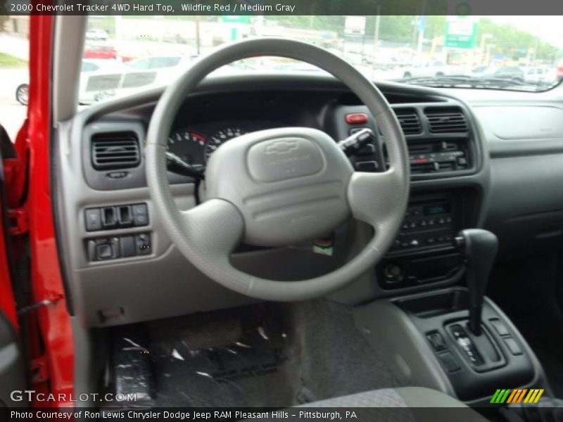 Wildfire Red / Medium Gray 2000 Chevrolet Tracker 4WD Hard Top