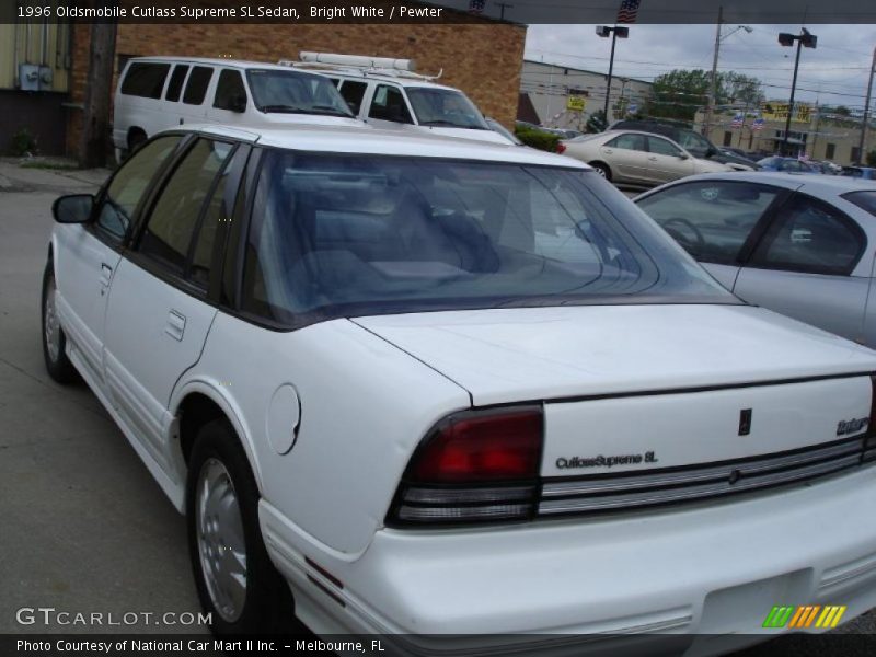 Bright White / Pewter 1996 Oldsmobile Cutlass Supreme SL Sedan