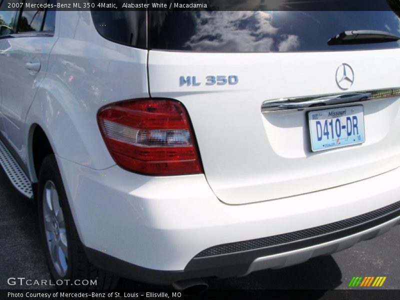 Alabaster White / Macadamia 2007 Mercedes-Benz ML 350 4Matic