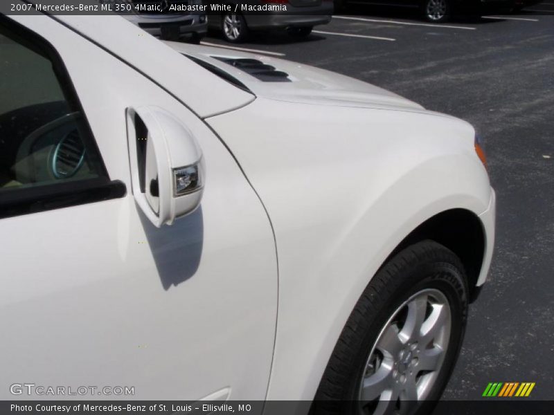 Alabaster White / Macadamia 2007 Mercedes-Benz ML 350 4Matic