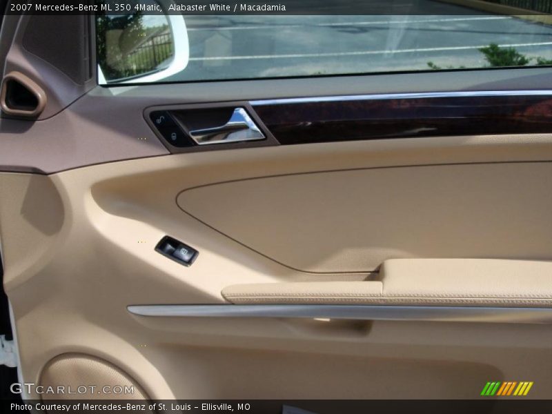 Alabaster White / Macadamia 2007 Mercedes-Benz ML 350 4Matic