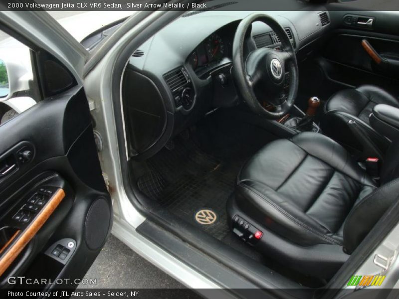 Silver Arrow Metallic / Black 2000 Volkswagen Jetta GLX VR6 Sedan