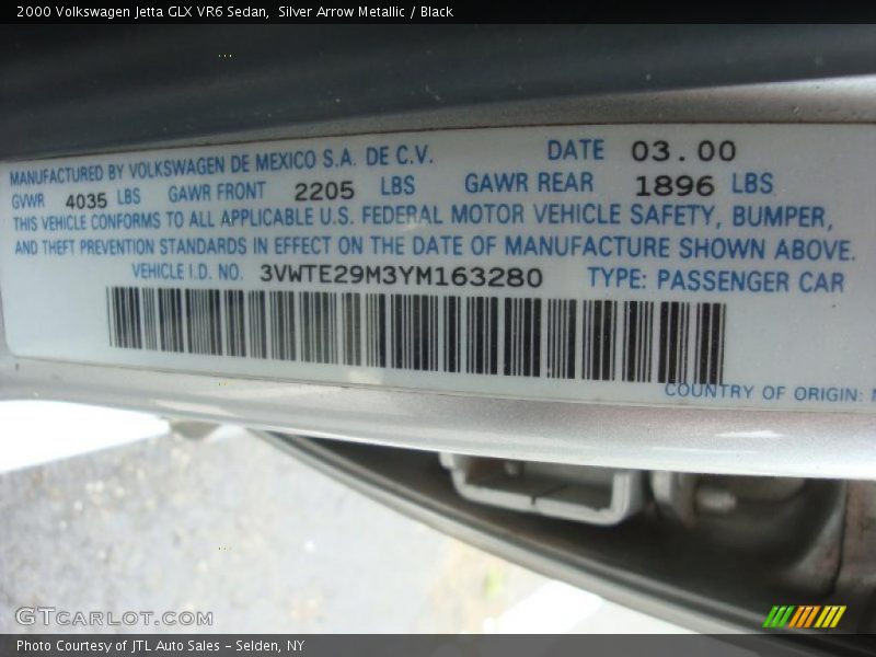 Silver Arrow Metallic / Black 2000 Volkswagen Jetta GLX VR6 Sedan