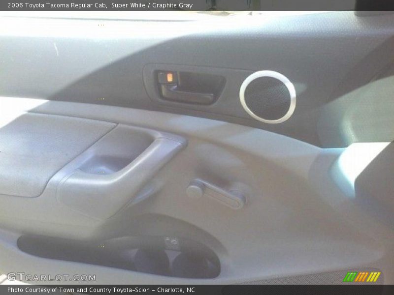 Super White / Graphite Gray 2006 Toyota Tacoma Regular Cab