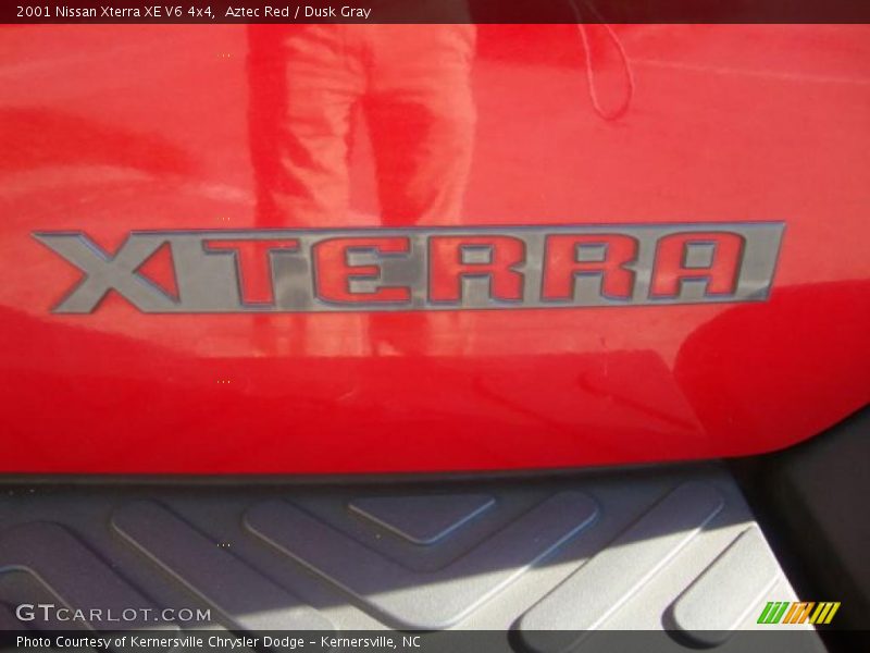 Aztec Red / Dusk Gray 2001 Nissan Xterra XE V6 4x4