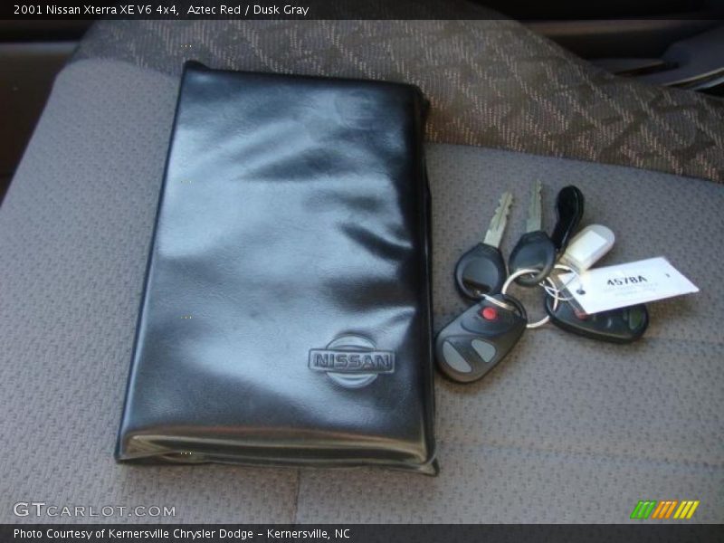 Aztec Red / Dusk Gray 2001 Nissan Xterra XE V6 4x4