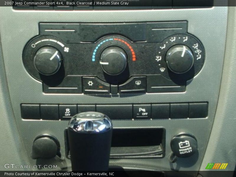 Black Clearcoat / Medium Slate Gray 2007 Jeep Commander Sport 4x4