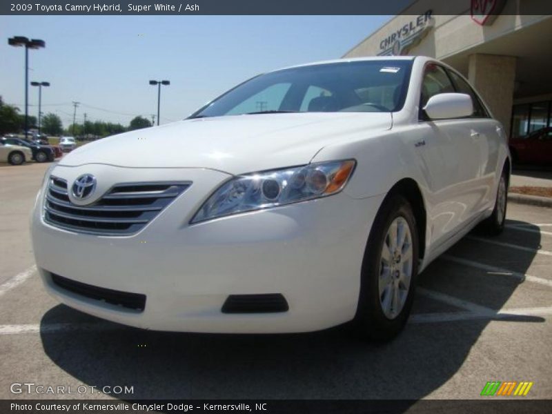 Super White / Ash 2009 Toyota Camry Hybrid