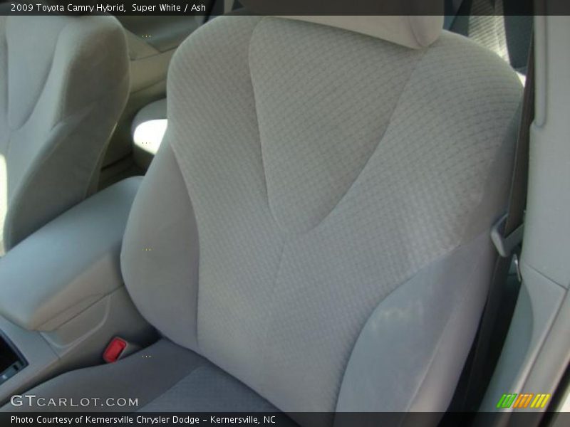 Super White / Ash 2009 Toyota Camry Hybrid