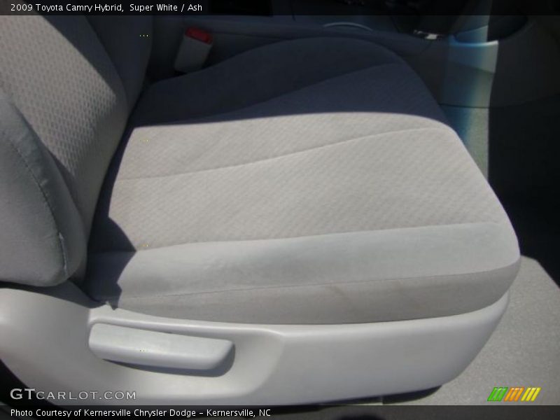 Super White / Ash 2009 Toyota Camry Hybrid