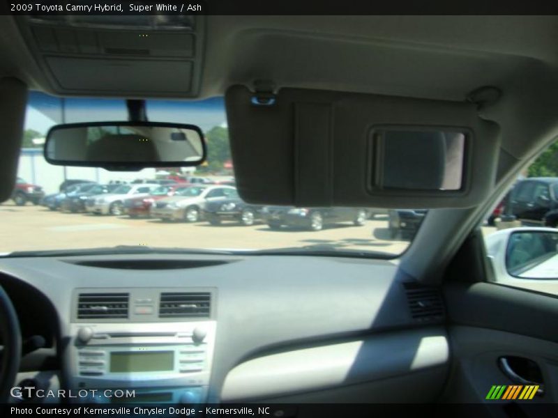 Super White / Ash 2009 Toyota Camry Hybrid
