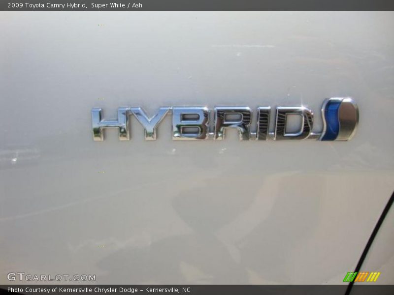Super White / Ash 2009 Toyota Camry Hybrid