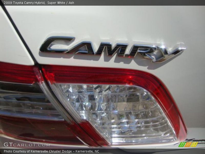 Super White / Ash 2009 Toyota Camry Hybrid