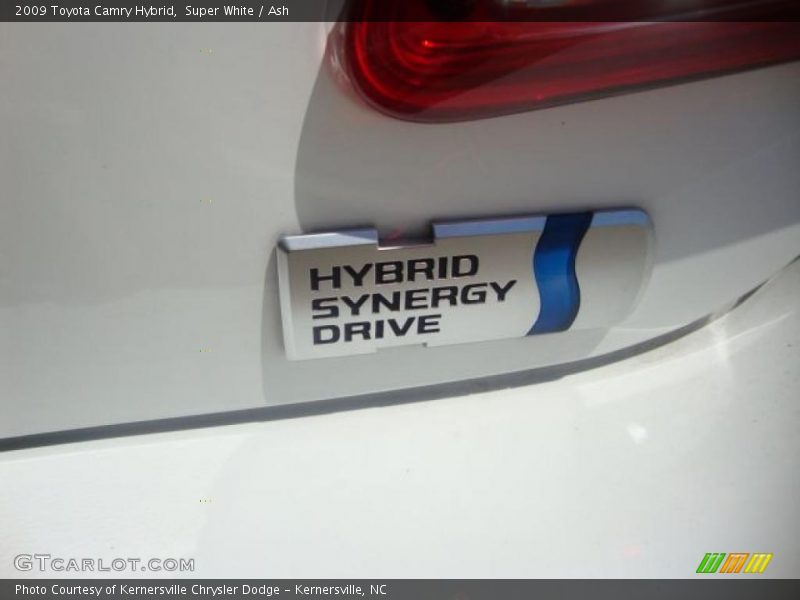 Super White / Ash 2009 Toyota Camry Hybrid