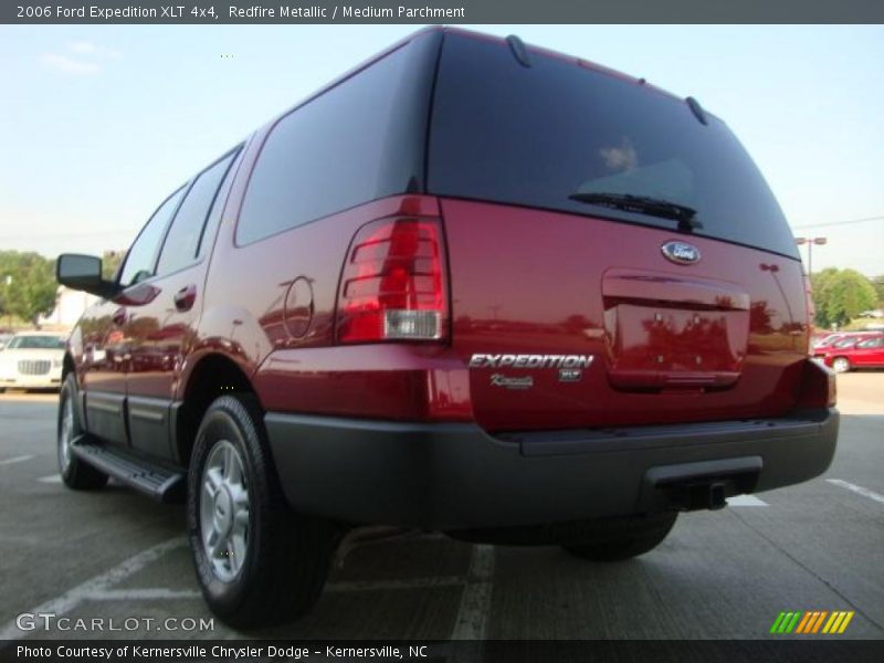Redfire Metallic / Medium Parchment 2006 Ford Expedition XLT 4x4
