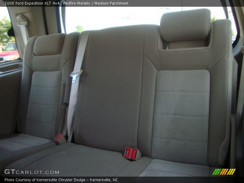 Redfire Metallic / Medium Parchment 2006 Ford Expedition XLT 4x4