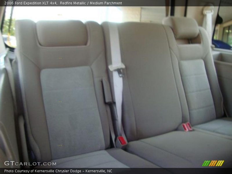 Redfire Metallic / Medium Parchment 2006 Ford Expedition XLT 4x4