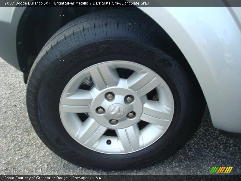 Bright Silver Metallic / Dark Slate Gray/Light Slate Gray 2007 Dodge Durango SXT