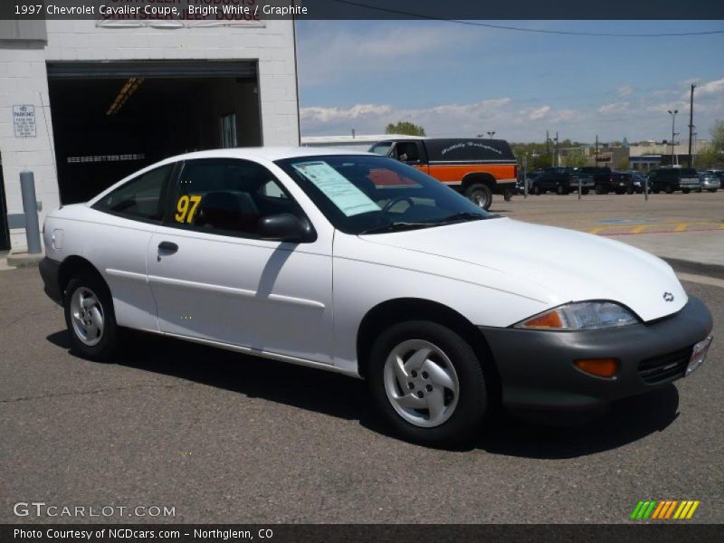 Bright White / Graphite 1997 Chevrolet Cavalier Coupe