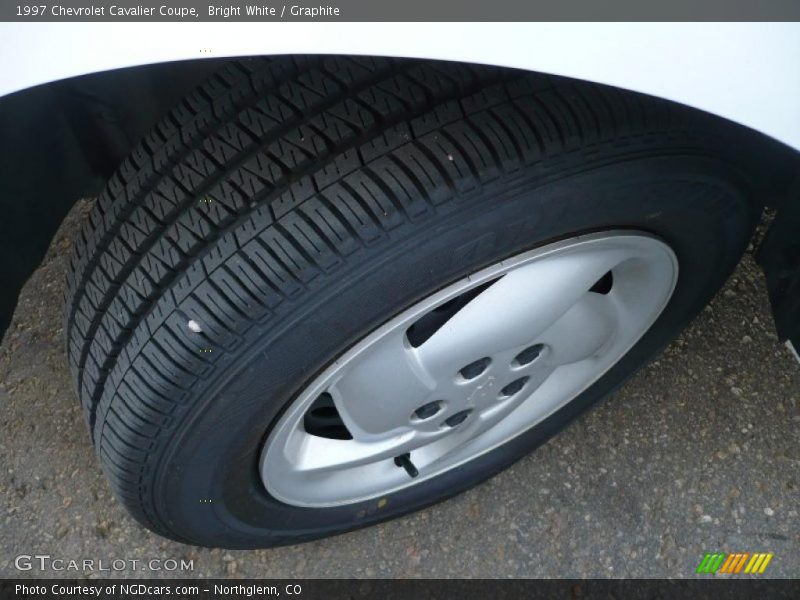 Bright White / Graphite 1997 Chevrolet Cavalier Coupe