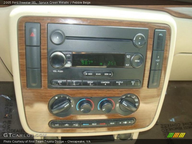 Spruce Green Metallic / Pebble Beige 2005 Ford Freestar SEL