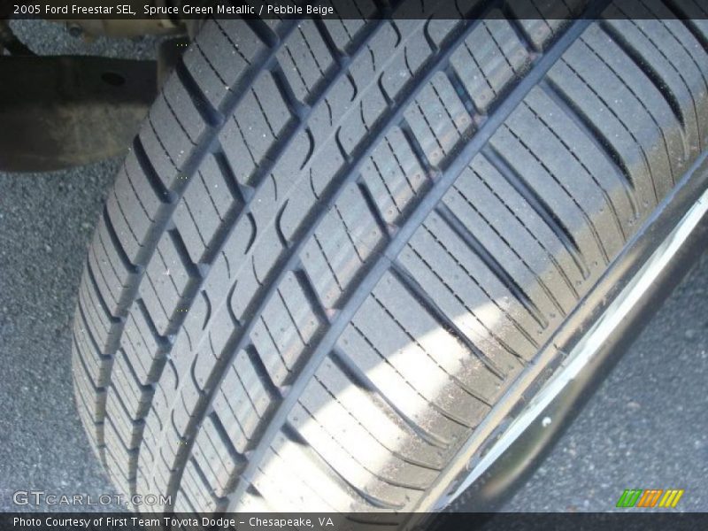 Spruce Green Metallic / Pebble Beige 2005 Ford Freestar SEL