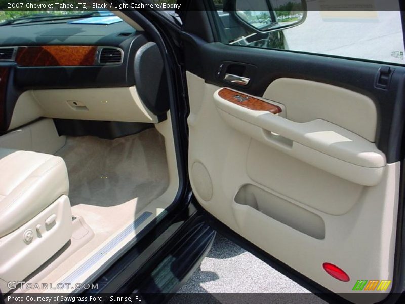 Black / Light Cashmere/Ebony 2007 Chevrolet Tahoe LTZ
