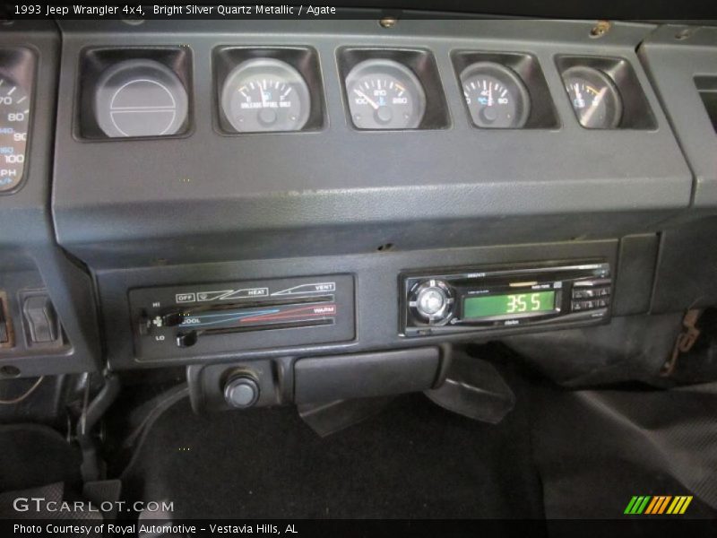 Bright Silver Quartz Metallic / Agate 1993 Jeep Wrangler 4x4
