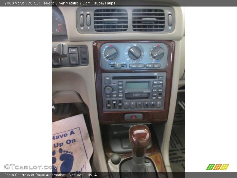 Mystic Silver Metallic / Light Taupe/Taupe 2000 Volvo V70 GLT