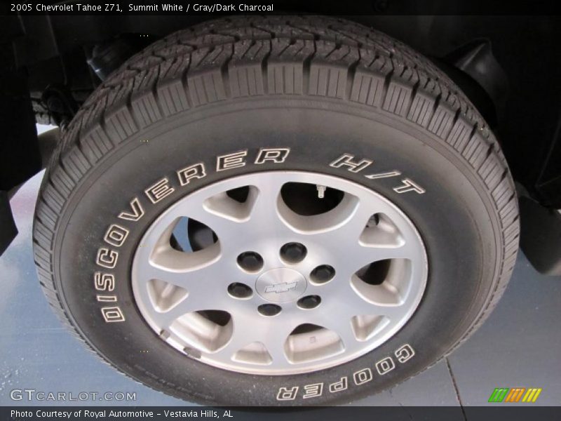 Summit White / Gray/Dark Charcoal 2005 Chevrolet Tahoe Z71