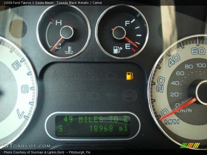 Tuxedo Black Metallic / Camel 2009 Ford Taurus X Eddie Bauer