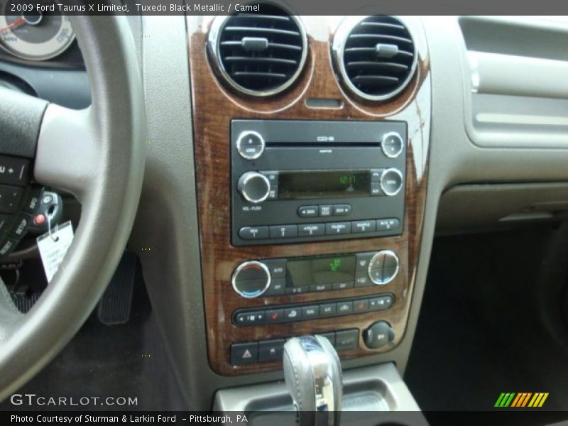 Tuxedo Black Metallic / Camel 2009 Ford Taurus X Limited