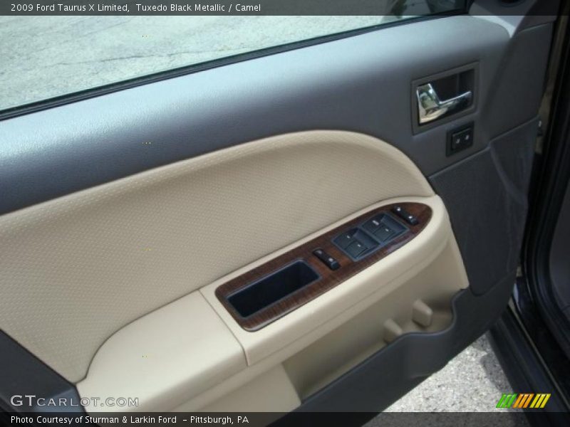 Tuxedo Black Metallic / Camel 2009 Ford Taurus X Limited