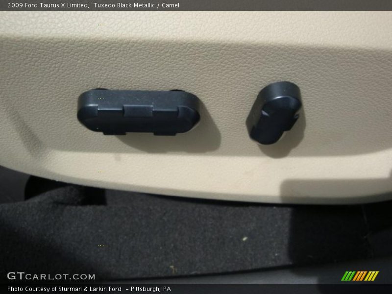 Tuxedo Black Metallic / Camel 2009 Ford Taurus X Limited