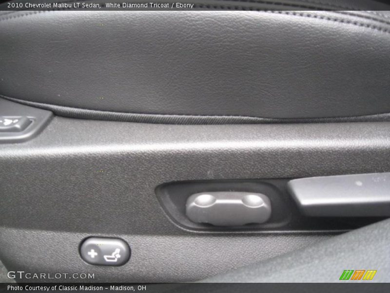 White Diamond Tricoat / Ebony 2010 Chevrolet Malibu LT Sedan