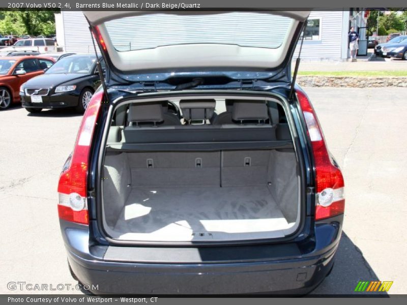 Barrents Blue Metallic / Dark Beige/Quartz 2007 Volvo V50 2.4i