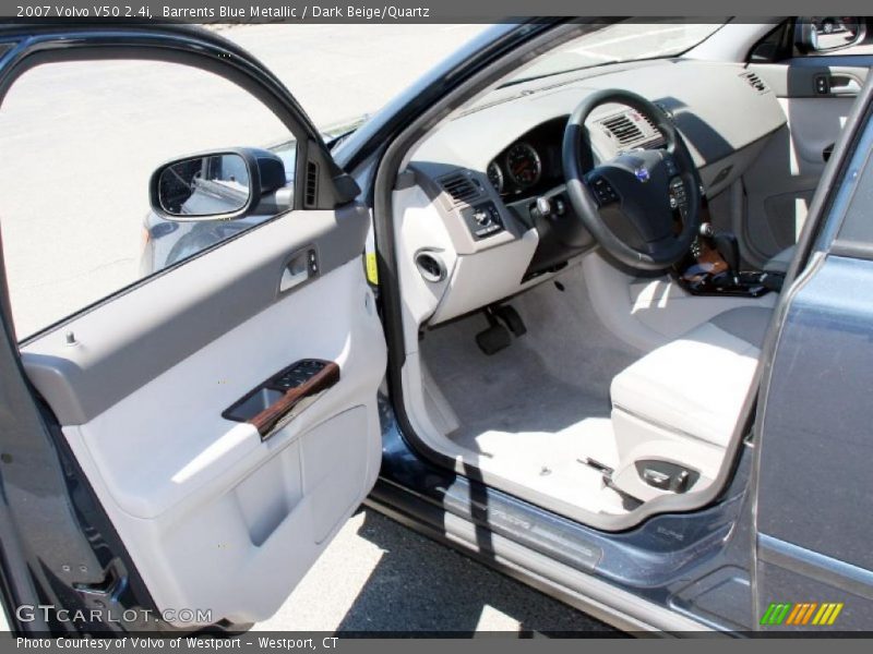 Barrents Blue Metallic / Dark Beige/Quartz 2007 Volvo V50 2.4i